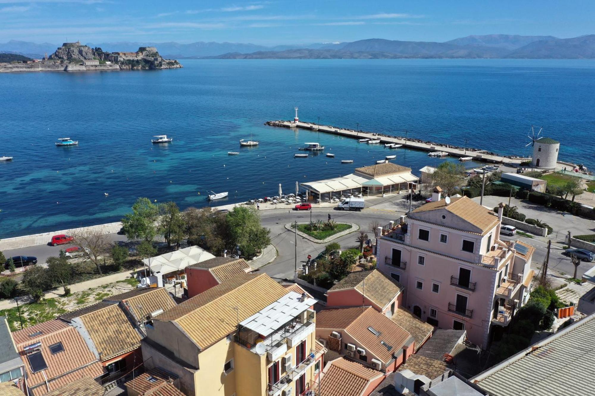 Anemomilos Sea View Penthouse Corfu  Bagian luar foto
